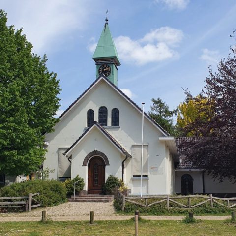 Kapel en Kasteeltje van Perné
