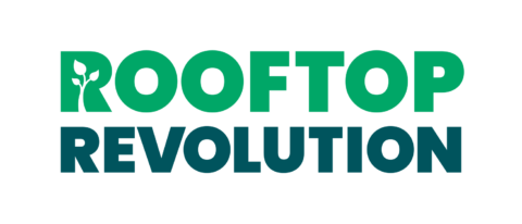 Logo met de tekst "Rooftop Revolution" in groen en blauw, een bladmotief in de letter R.