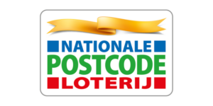 Logo van de Nationale Postcode Loterij met een gele lint erboven.