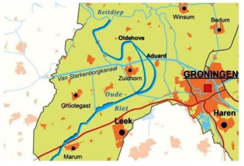 Kaart van de regio Groningen met steden, kanalen en rivieren in Nederland.