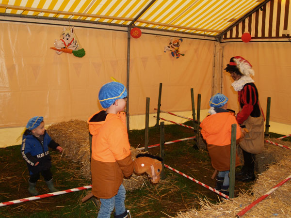sinterklaashuis 2022 stokpaardenrace 4op3