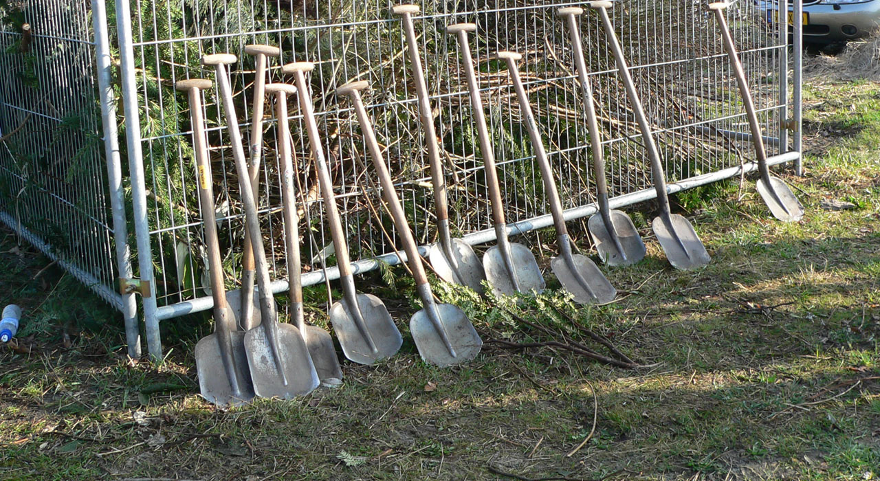 rij schoppen kop 1280