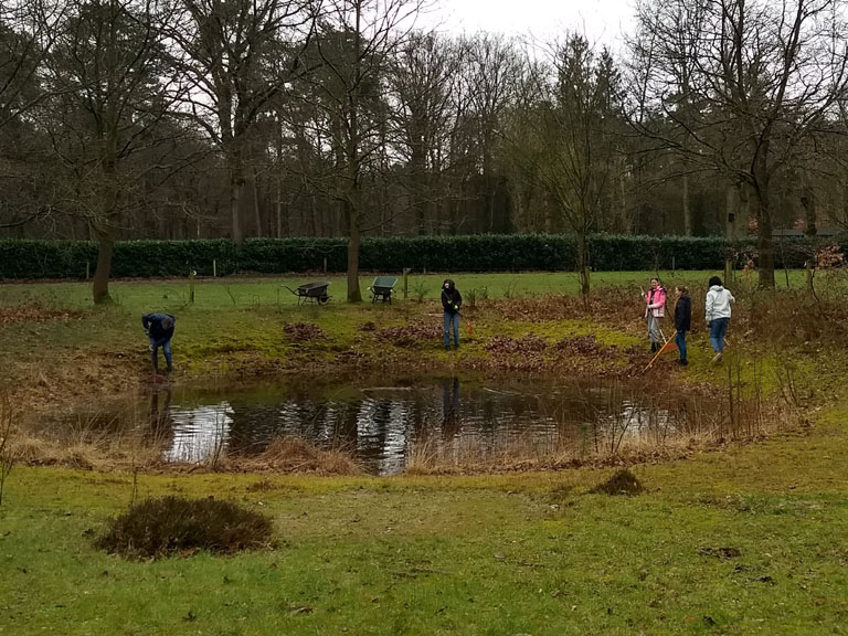 vrijwilligerswerk vlindertuin Huygens 2023