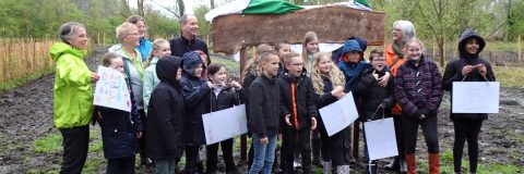 Boomfeestdag Valkenswaard 230412 groepsfoto kop 3op1