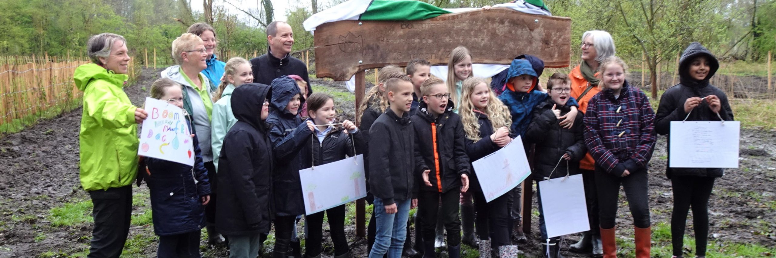 Boomfeestdag Valkenswaard 230412 groepsfoto kop 3op1