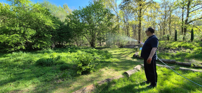 IVN Valkenswaard waalre vlindertuin water geven 2 260428