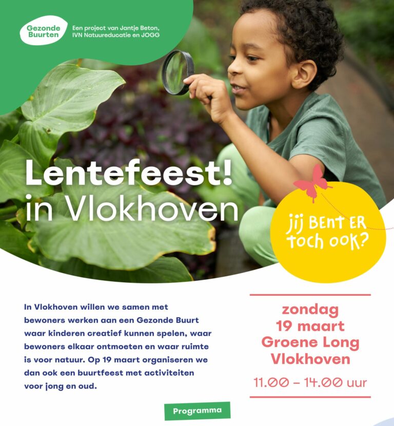 Kind onderzoekt plant met vergrootglas, tekst promoot Lentefeest in Vlokhoven op 19 maart.