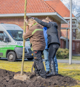 groene-ggz-lentis-boomplantdag-2