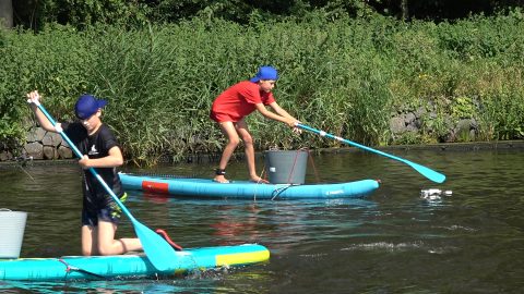 Vliet Clean SUP: Suppend plastic uit de Vliet vissen