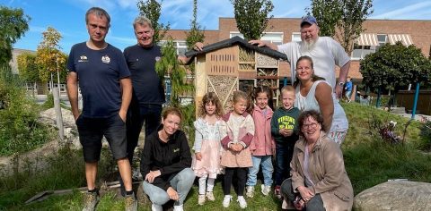 IVN Insectenhotel voor basisschool het mozaiek