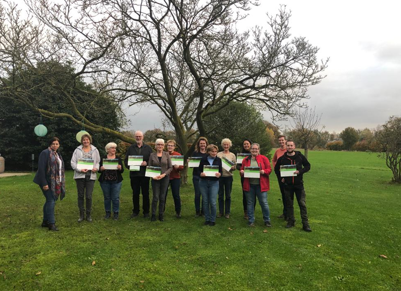 Uitreiking certificaten aan de nieuwe gastheren en gastvrouwen van Berkelland