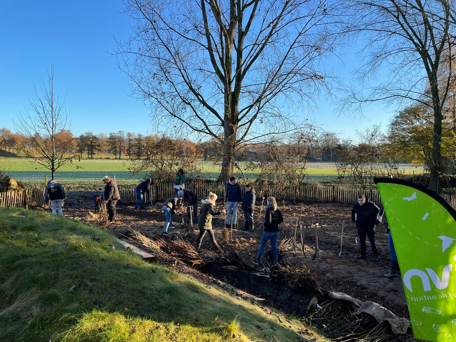 2.600 bomen aangeplant voor drie Tiny Forests in Overijssel