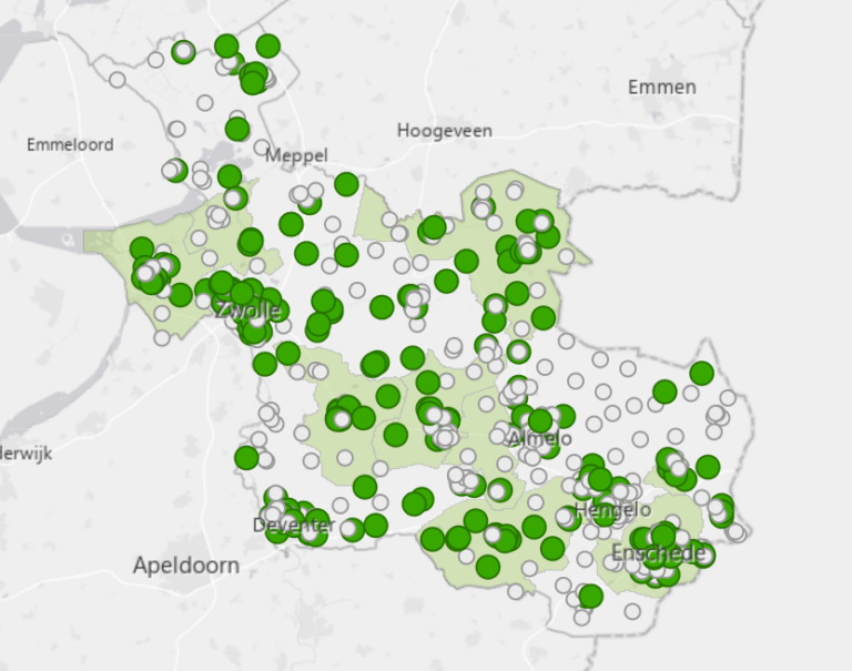 Kaart van Overijssel met groene en grijze cirkels op locaties, waaronder Zwolle en Enschede.