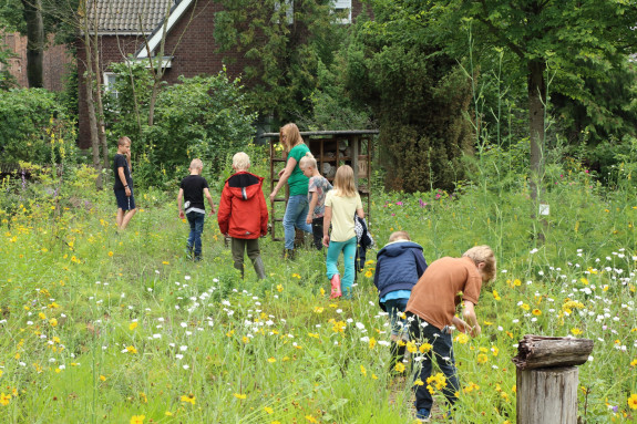 Naar de kruidentuin
