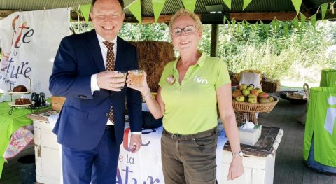 Burgemeester bezoekt voedselbos als parel van Stichtse Vecht